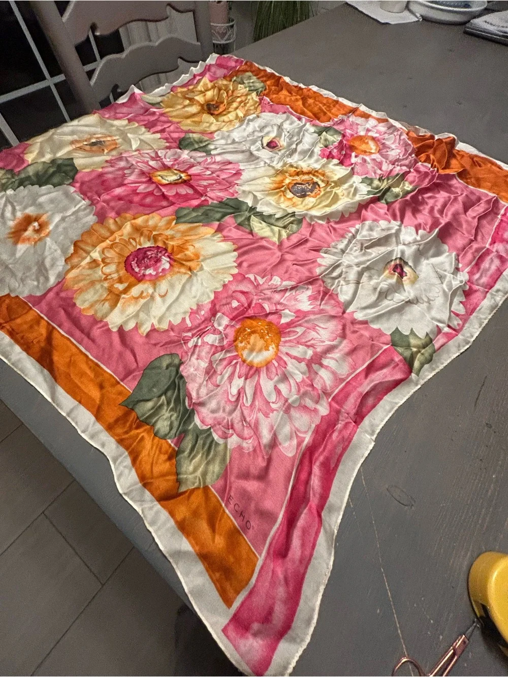 Echo silk floral scarf Stunning colors🌸
